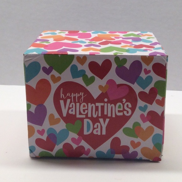 burton + BURTON Happy Valentine’s Day Mug NWT - Picture 4 of 5